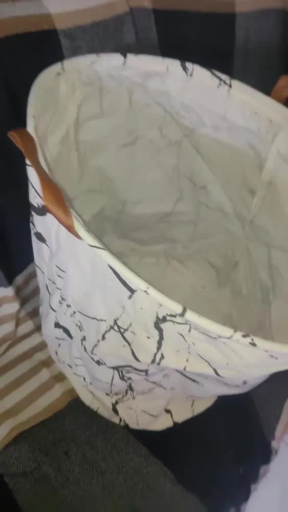 foto de Cesto Grande Para Roupa Suja Lavanderia Brinquedo 60 Litros