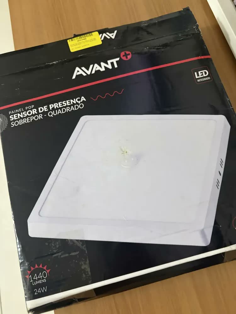 foto de Painel Led Plafon Pop Sensor Sobrepor 24w 6500k Branco Frio 28cm Quadrado Branco Cod 918081379 Avant