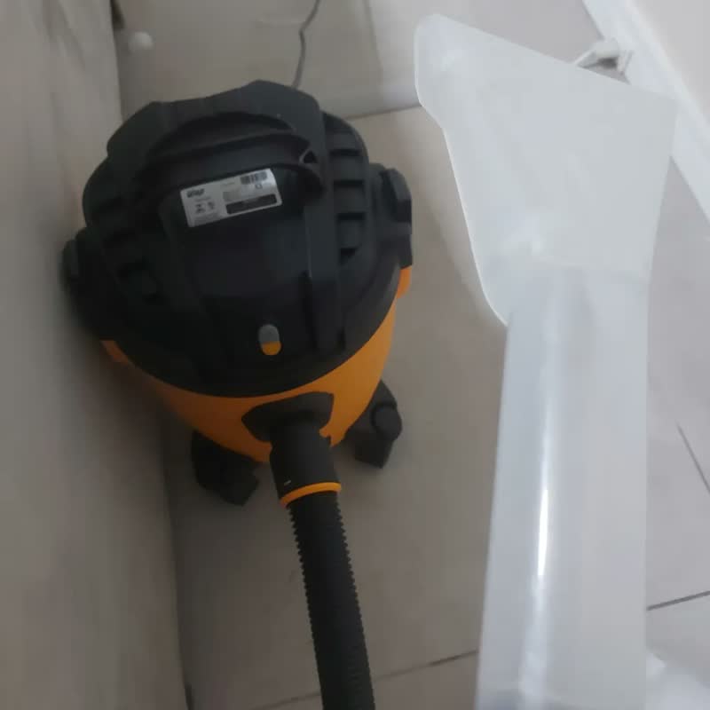 foto de Aspirador Pó E Água Soprador Wap Gtw 10 Maré 1400w Cor Cinza