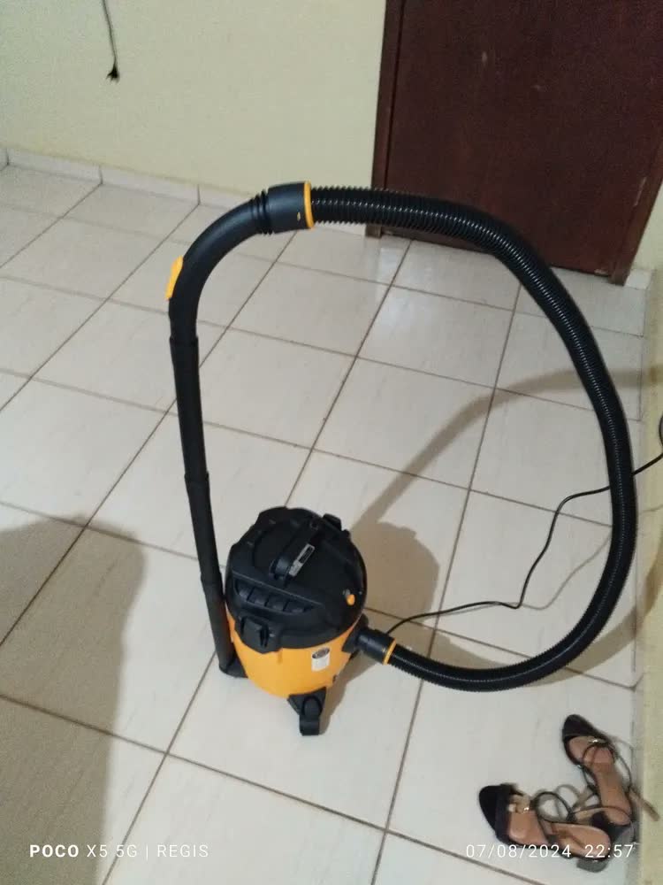 foto de Aspirador Pó E Água Soprador Wap Gtw 10 Maré 1400w Cor Cinza