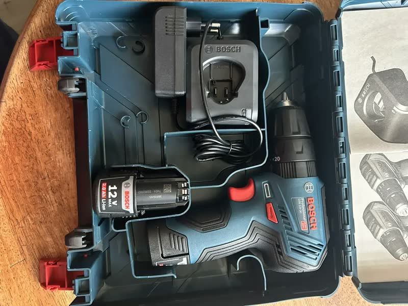 foto de Taladro Percutor Bosch Gsb 12v-30 Brushless + 2 baterias