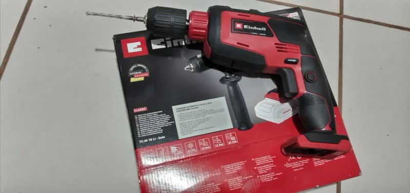 foto de Furadeira De Impacto Einhell Tc-id 18 Li sem bateria 2600rpm profissional soft grip empunhadura