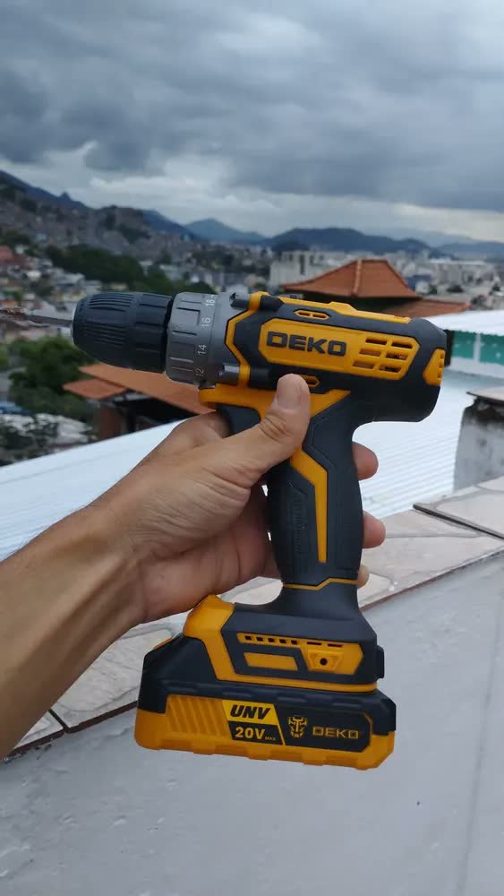 foto de Parafusadeira Furadeira Deko Bateria Lítio-ion DKCD20XL01-H5