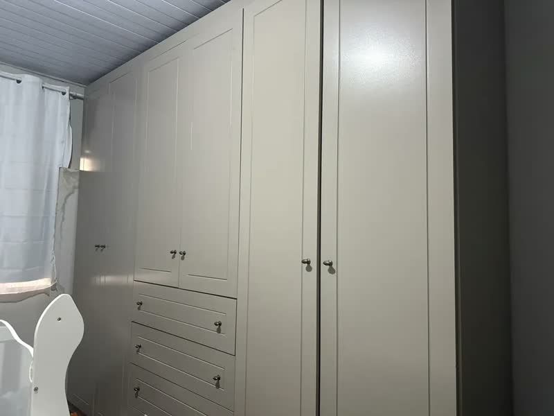 foto de Guarda Roupa Casal 06 Portas 04 Gavetas Americano Henn