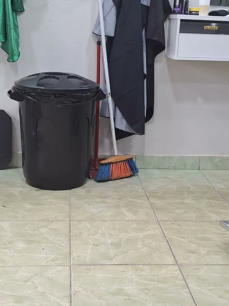 foto de Cesto De Lixo Grande Água Lixo Roupa Suja 93ltrs Jg