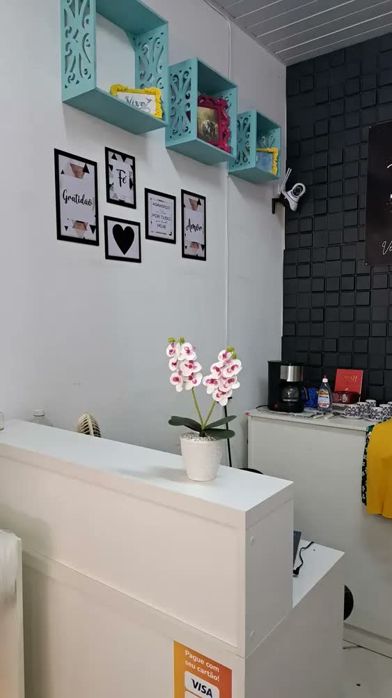 foto de Quadros Decorativos Frases Amor Fé Gratidão Sala Escritório