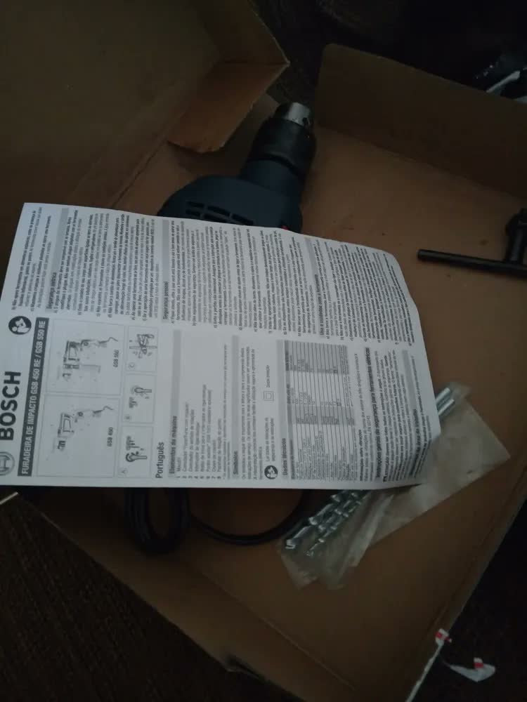 foto de Furadeira De Impacto Bosch GSB 550re 550w C/ Acessórios Cor Azul-turquesa