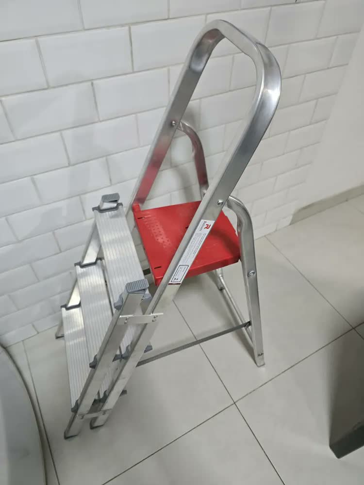 foto de Reisam Escada Dupla 3 Degraus