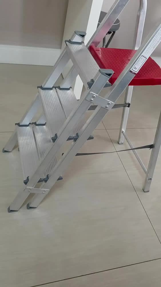 foto de Reisam Escada Dupla 3 Degraus
