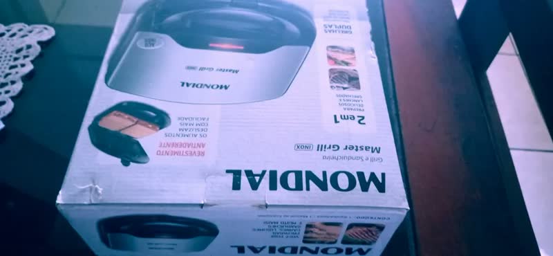 foto de Sanduicheira Master Grill Mondial 750W S-20