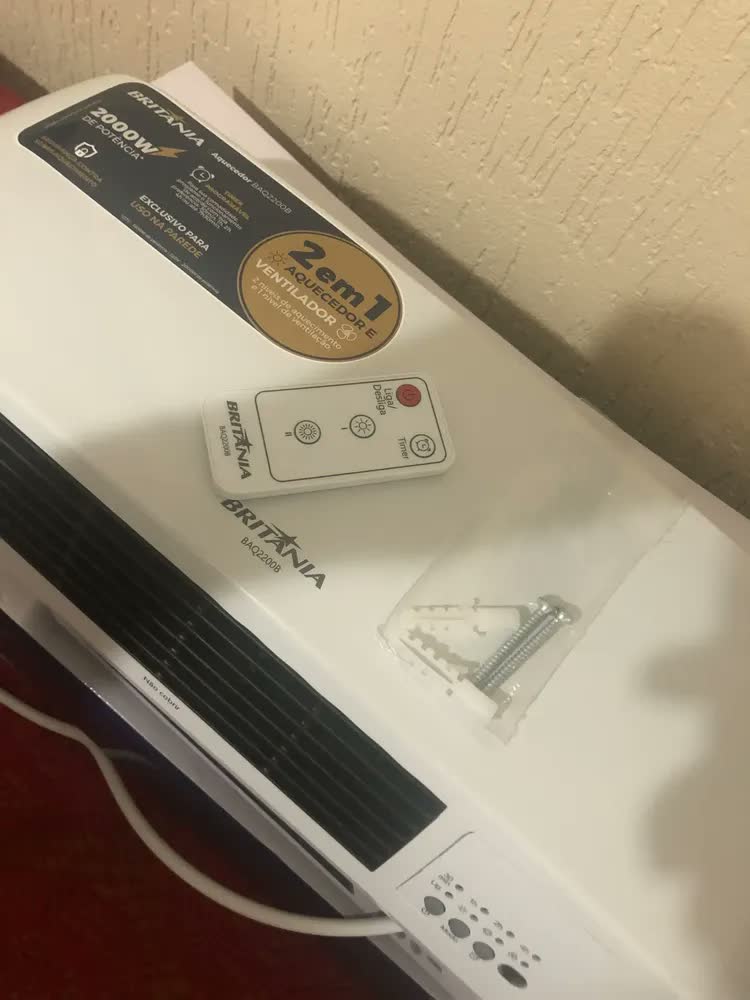 foto de Aquecedor Britânia De Parede 1500w 2 Em 1 Baq2200b Cor Branco