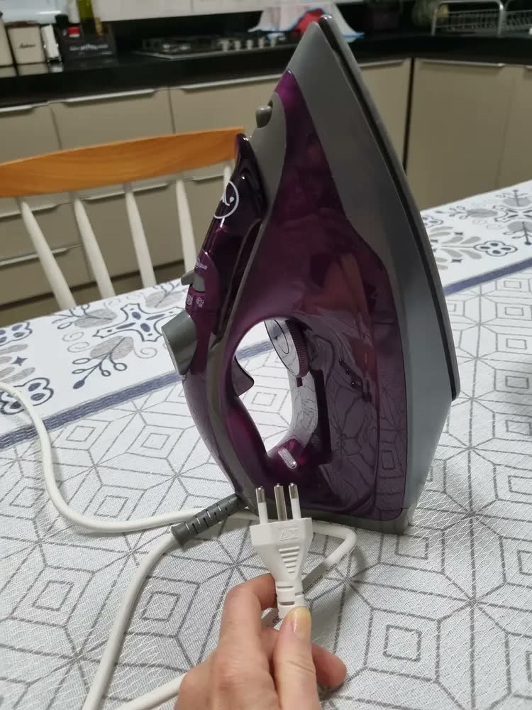 foto de Ferro A Vapor Arno Powergliss Base Xglide Fpo1 Roxo Cor Violeta