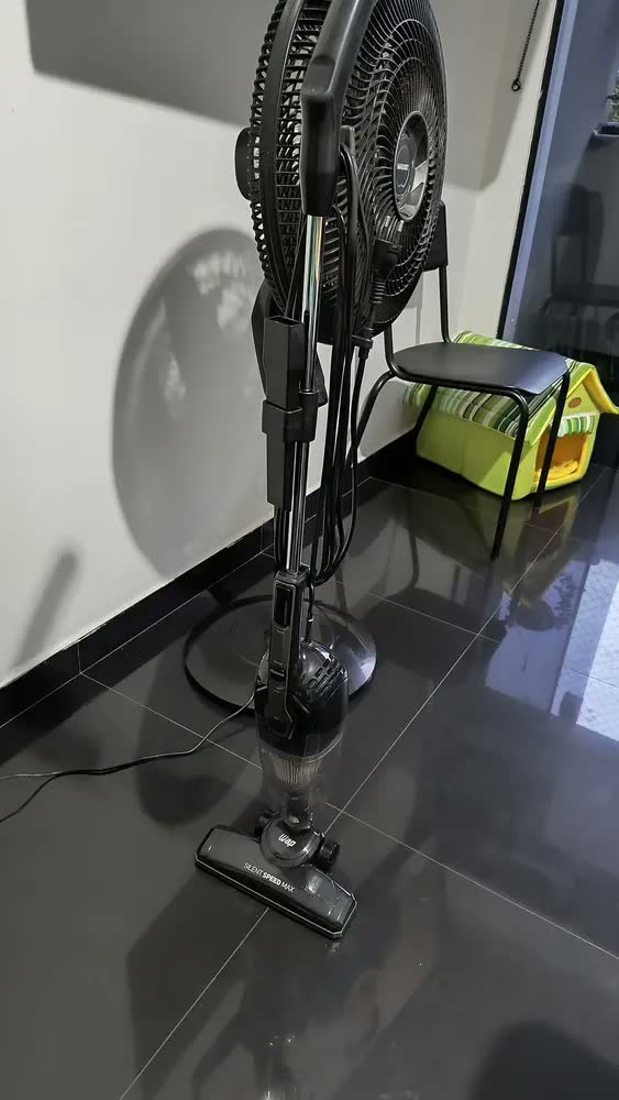 foto de Aspirador de Pó Vertical WAP Silent Speed Max 3 em 1 Filtro HEPA 1350W
