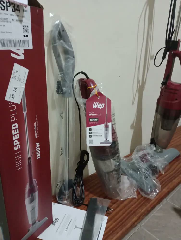 foto de Aspirador de Pó Vertical e Portátil WAP High Speed Plus 1350W 3 em 1