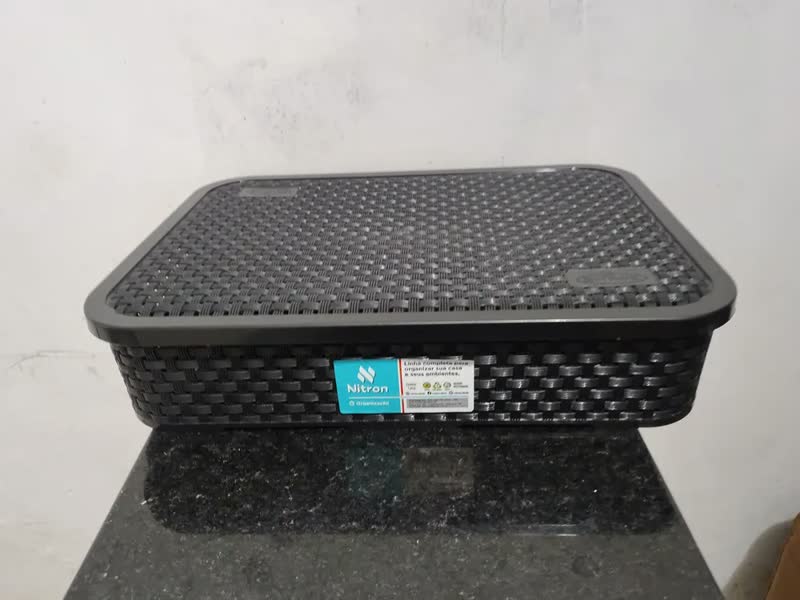 foto de Caixa Organizadora Baixa Rattan Grande Tampa Creme Nitron Cor Preto