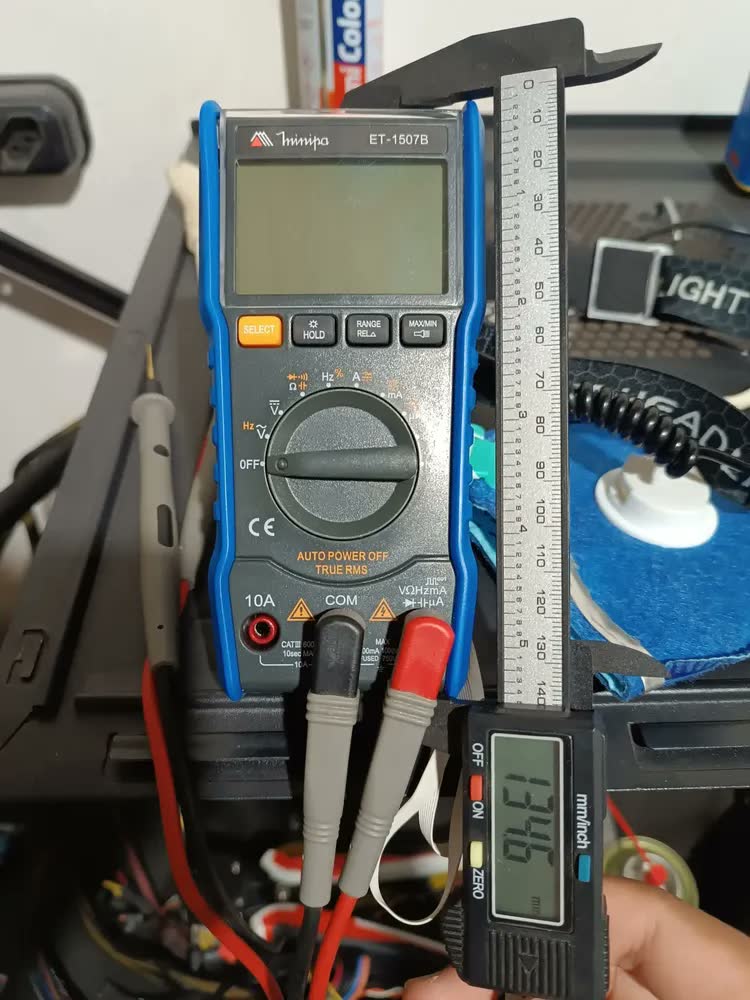 foto de Multimetro Digital Cat Iii True Rms - Et-1507b Minipa