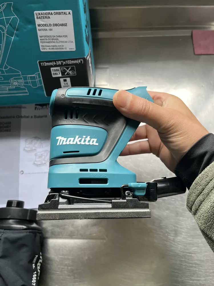 foto de Lixadeira Sem Fio Makita Dbo480z S/ Bateria S/ Carregador Cor Azul