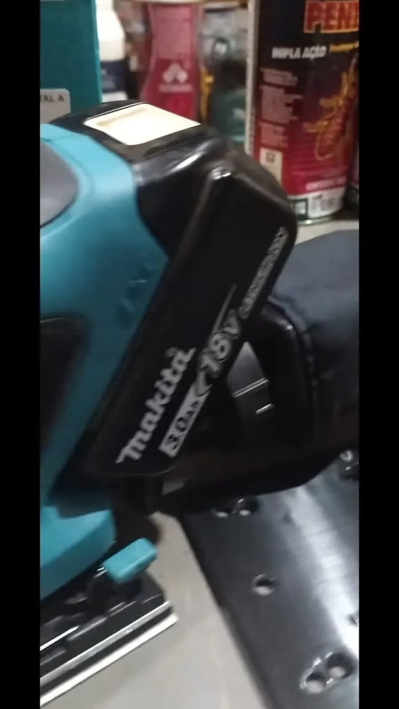 foto de Lixadeira Sem Fio Makita Dbo480z S/ Bateria S/ Carregador Cor Azul