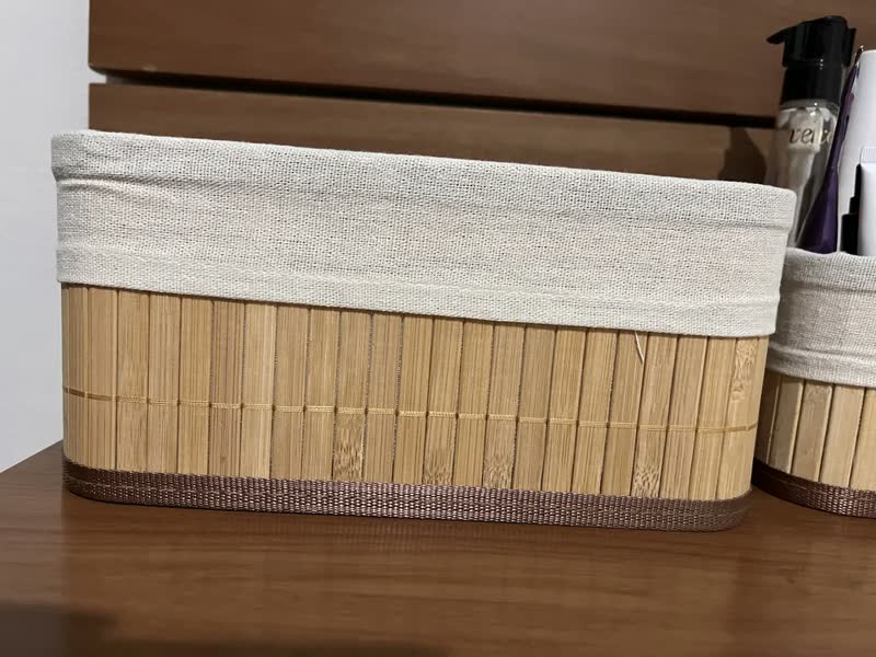 foto de Kit 3 Cestos Bambu Organizador Com Forro Lavável Multiuso Retangular Jogo Vime Sólar Armazenador Guarda Roupa Gaveta Mesas Banheiro