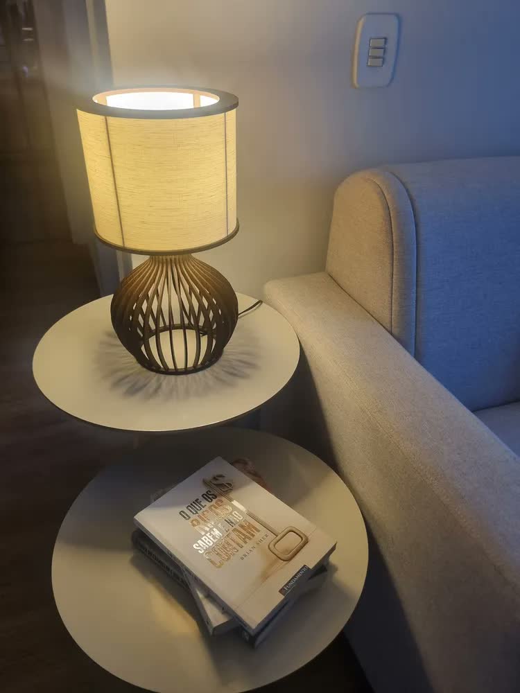 foto de Abajur de Mesa Authentic Pama Decor Rússia P Madeira Imbuia Bivolt