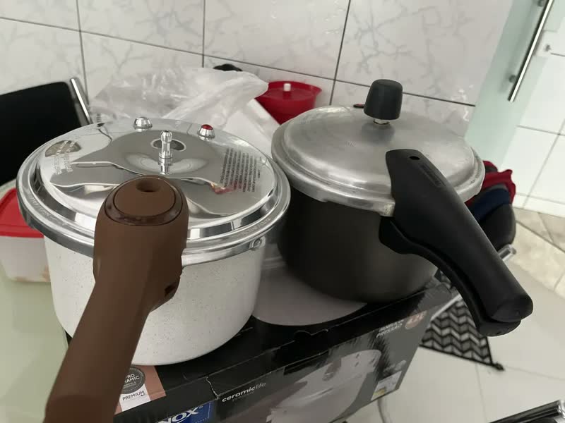 foto de Panela De Pressão Brinox Pressure 4,2l Ø20 X 14,5 Cm Vanilla Baunilha