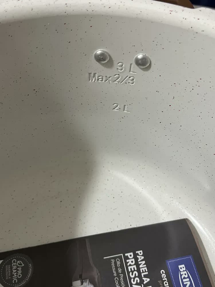foto de Panela De Pressão Brinox Pressure 4,2l Ø20 X 14,5 Cm Vanilla Baunilha