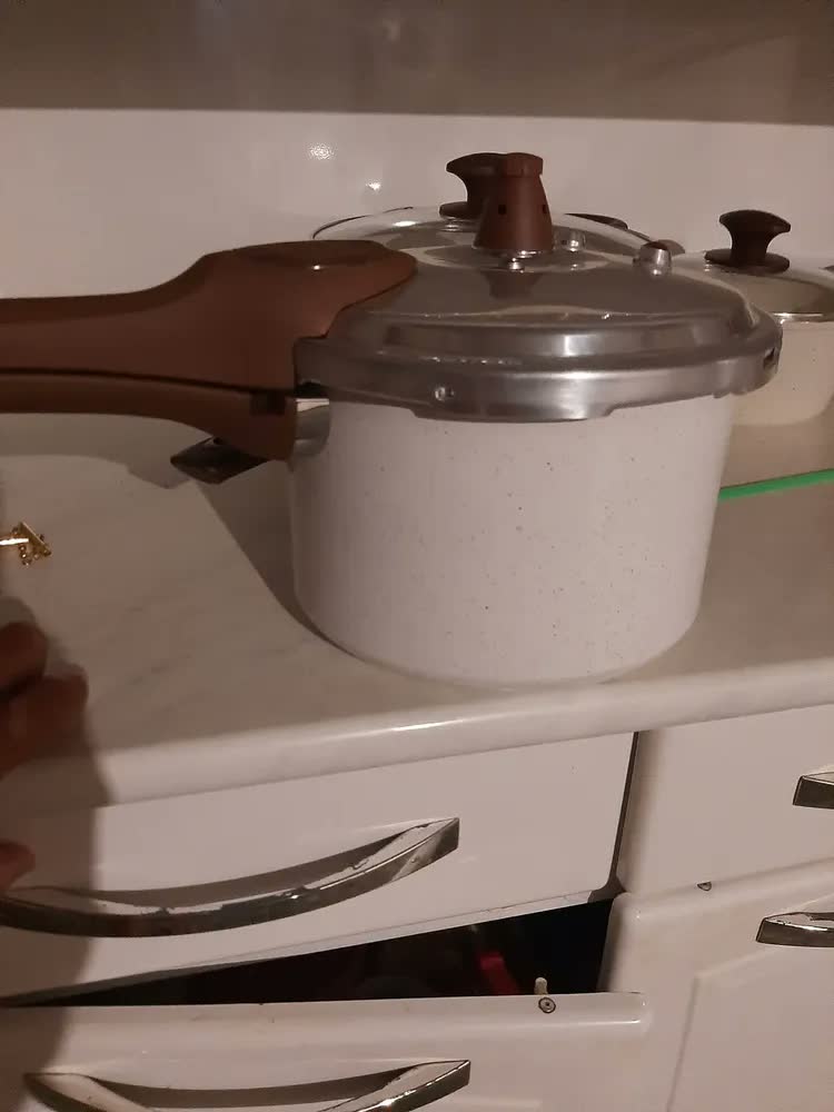 foto de Panela De Pressão Brinox Pressure 4,2l Ø20 X 14,5 Cm Vanilla Baunilha