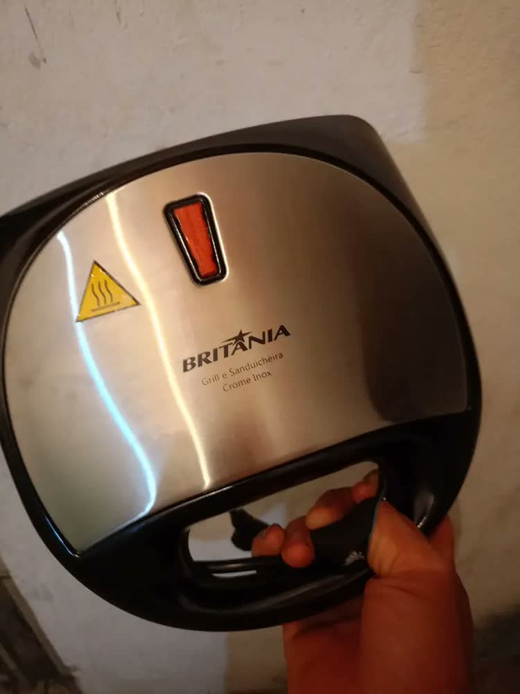 foto de Grill E Sanduicheira Britânia Crome Inox 750w
