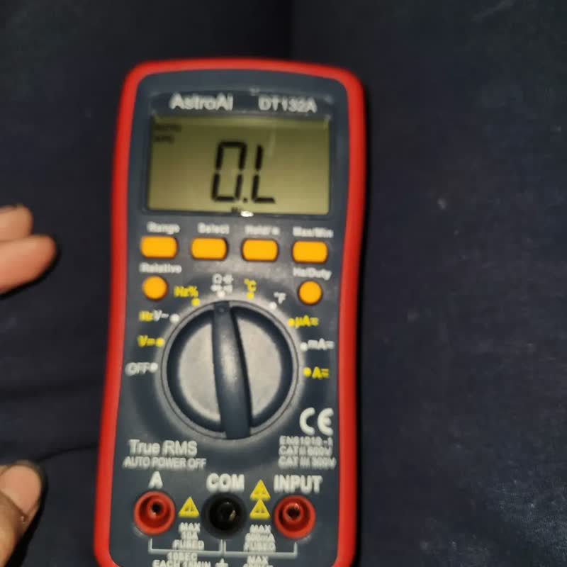 foto de Multímetro Digital Astroai Trms 4000C Com Voltímetro 600v Cc/ca E Variação Automática Rápida Mede Com Precisão A Tensão,a Corrente,a Resistência E A Capacitância