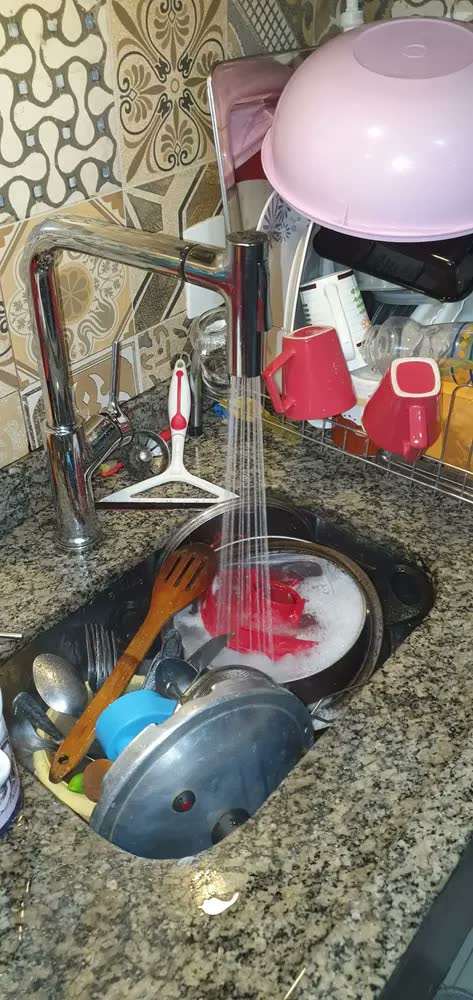 foto de Aquecedor Elétrico Fame 5400W Para Torneira e Lavatório Clima Frio 4026