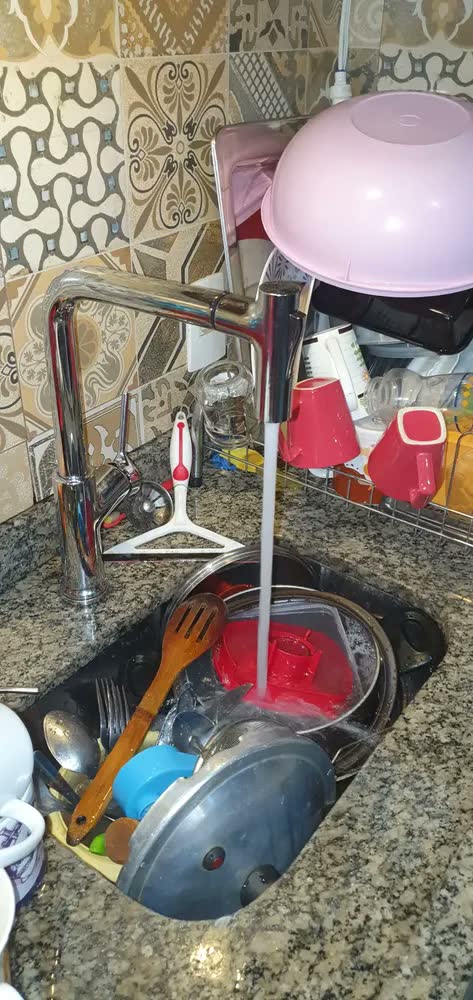foto de Aquecedor Elétrico Fame 5400W Para Torneira e Lavatório Clima Frio 4026