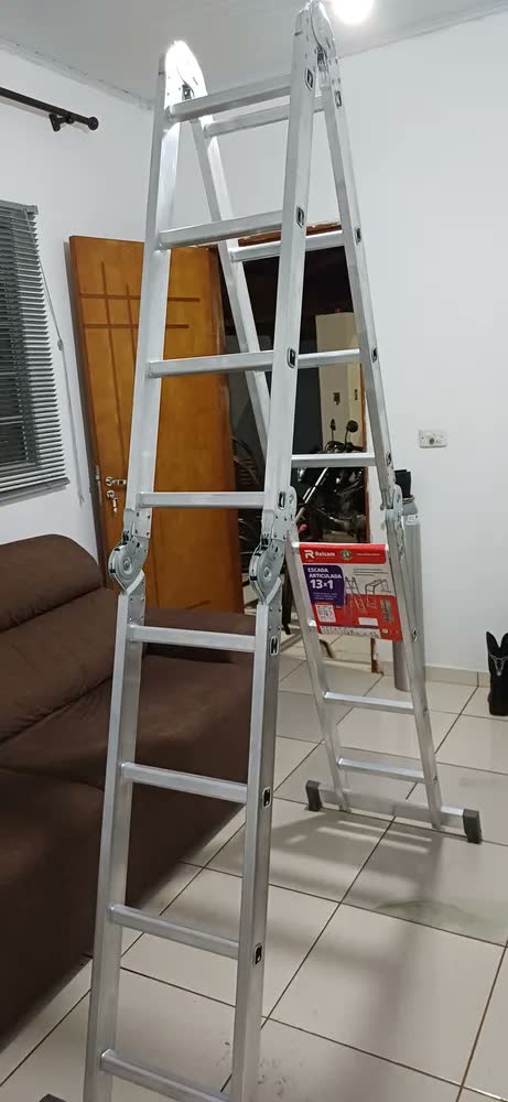 foto de Escada Articulada 4x4 em Alumínio 16 Degraus 4,48m - Reisam
