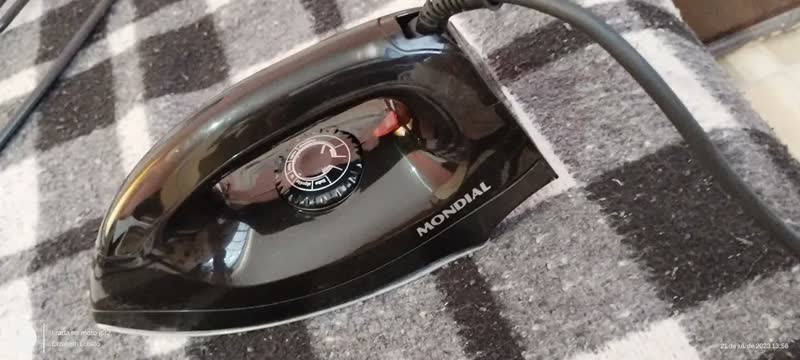 foto de Ferro de Passar a Seco Mondial 1200W - FSN-55-B