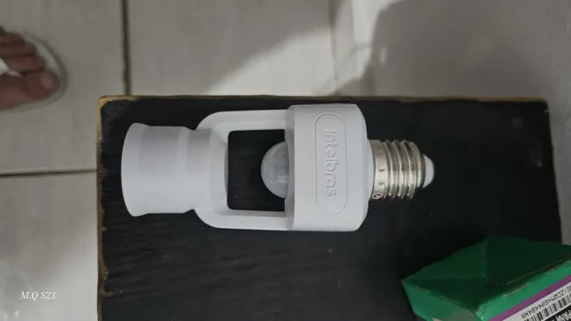 foto de Sensor de Presença Intelbras com Soquete ESP 360 S Branco
