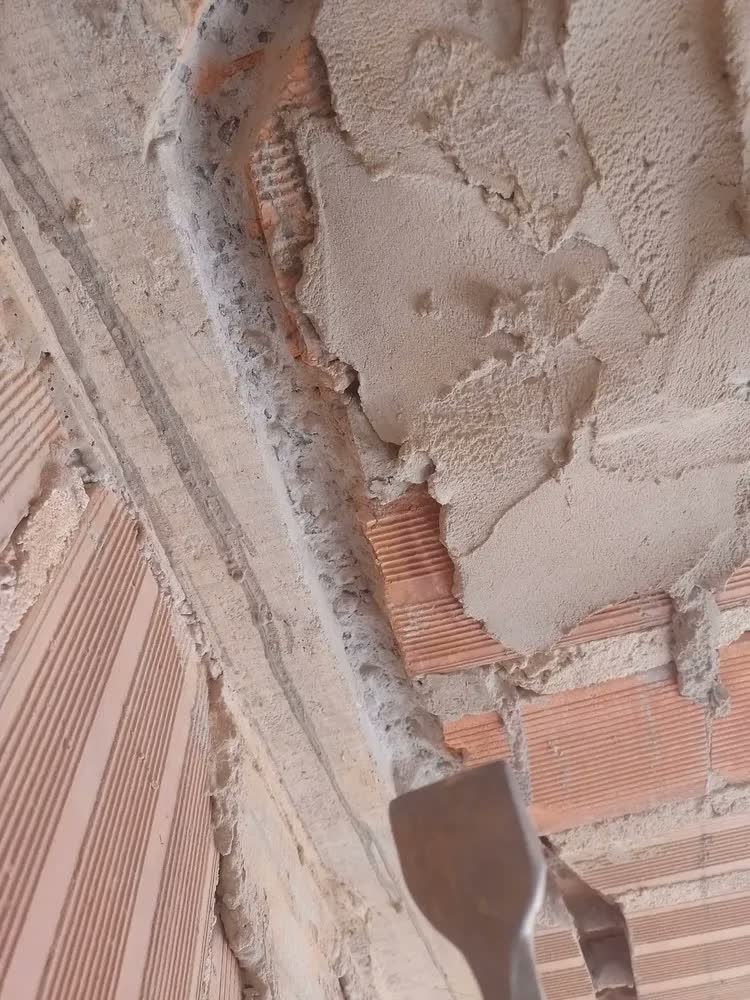 foto de Martelete Perfurador e Rompedor Dewalt Modelo D25133K com 9 Acessórios Potência de 800W