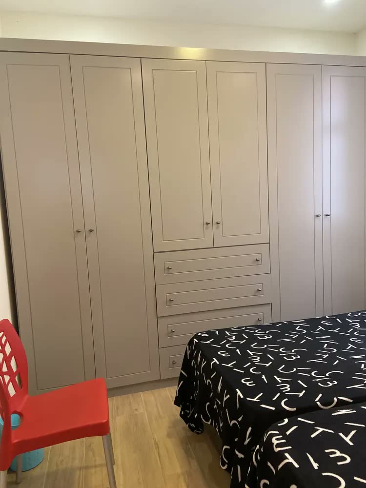 foto de Guarda Roupa Nova York 6 Portas 4 Gavetas Espresso