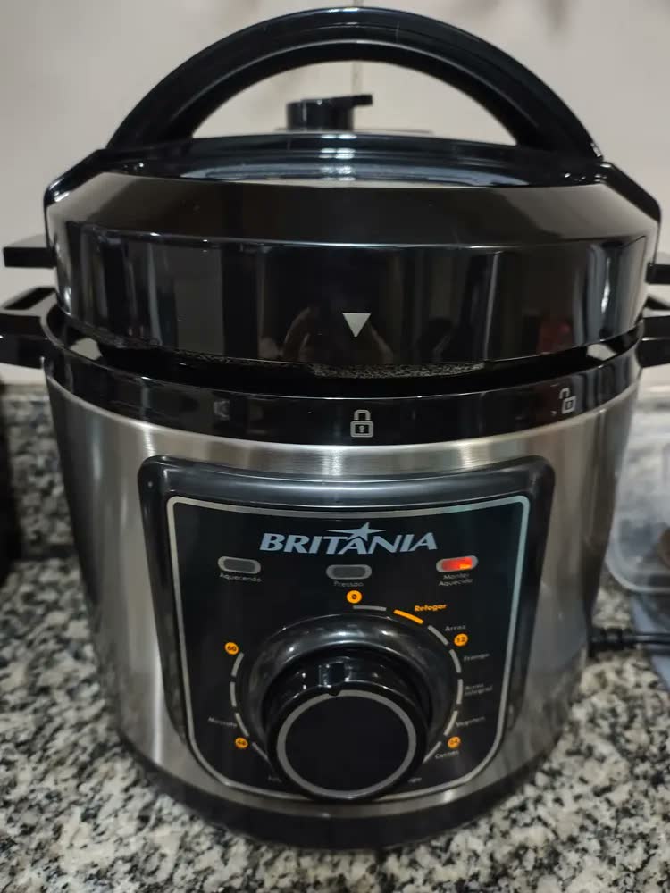 foto de Panela De Pressão Multifuncional BPP01PI 3L Britânia Prata
