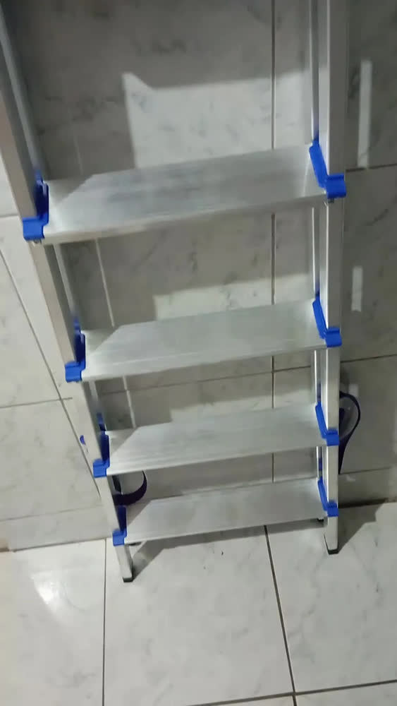 foto de Escada Alumínio Real 5 Degraus Dobrável Doméstica Tesoura Prateada 120kg