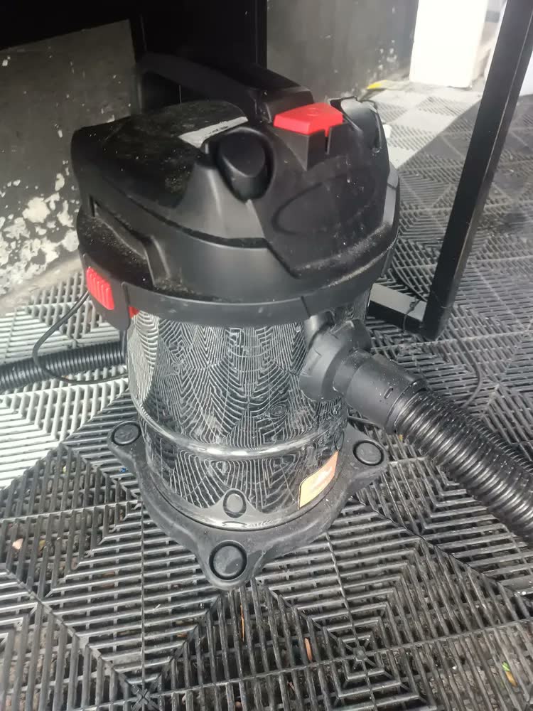 foto de Aspirador De Pó E Líquidos 1400w 15l Worker