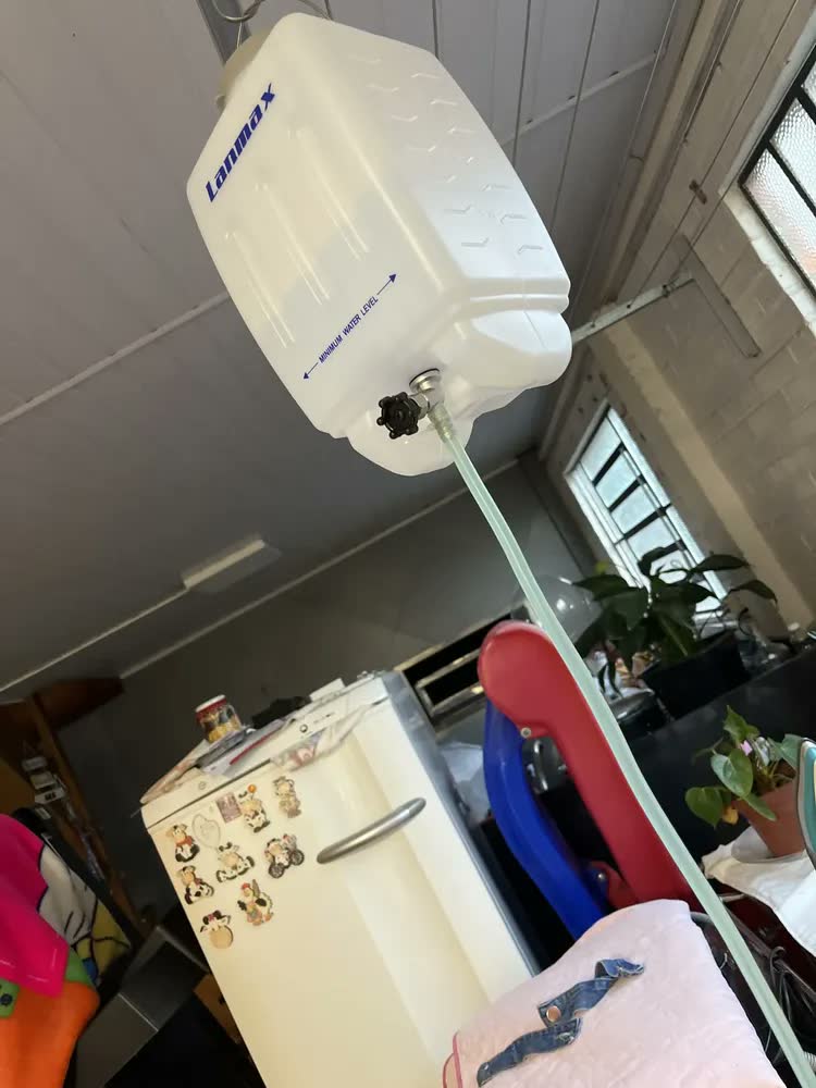 foto de Ferro a Vapor Industrial Lanmax L-ES-94AL 1300W Preto Prateado