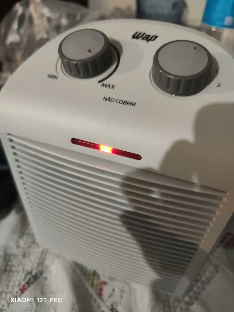 foto de WAP Air Heat FW009371 Aquecedor Elétrico Portátil 3 em 1 220V Potência 2000W Triplo Sistema Segurança