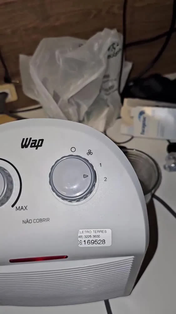 foto de WAP Air Heat FW009371 Aquecedor Elétrico Portátil 3 em 1 220V Potência 2000W Triplo Sistema Segurança