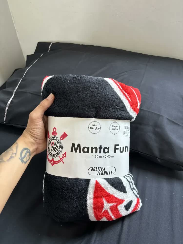 foto de Manta Solteiro Mickey Mouse Fun Jolitex 1,50m X 2,00m