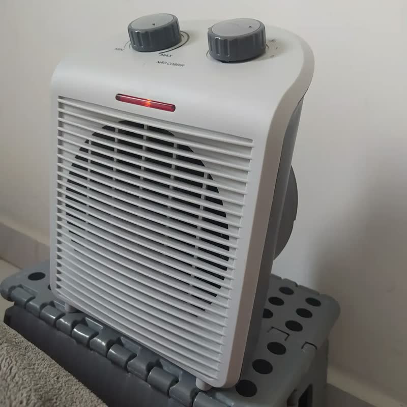 foto de Aquecedor Elétrico Portátil 3 em 1 WAP Air Heat com Ventilador e Triplo Sistema de Segurança