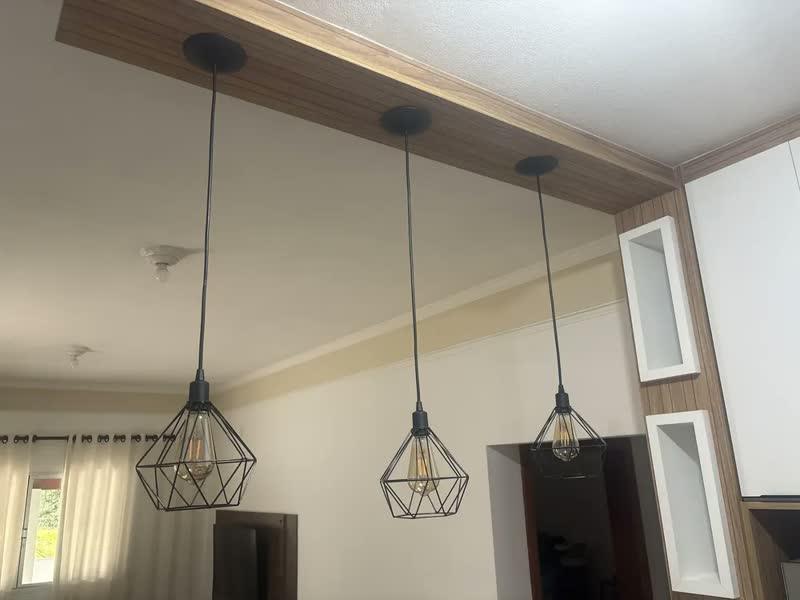 foto de 3 Pendente Aramado Diamante Luminária Lustre Luxo Pequeno Teto Retrô Agp Ilumini Industrial Cor Preto
