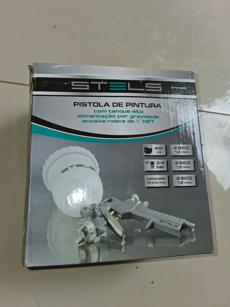 foto de Pistola de Pintura Gravidade Stels 600ml 3 Bicos 1.2/1.5/1.8mm