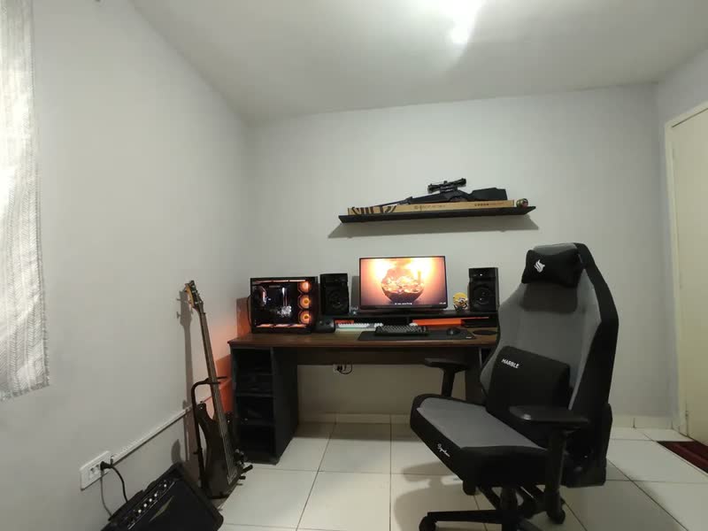 foto de Cadeira Gamer Pichau Nova Signature Marble Cinza Cor Cinza-claro e Cinza-escuro Material do estofamento Tecido