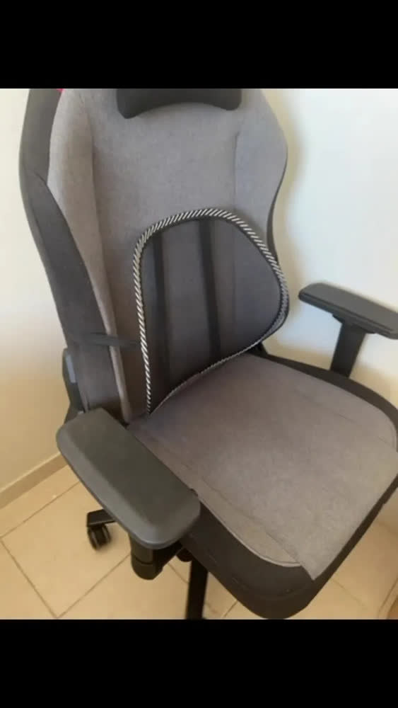 foto de Cadeira Gamer Pichau Nova Signature Marble Cinza Cor Cinza-claro e Cinza-escuro Material do estofamento Tecido