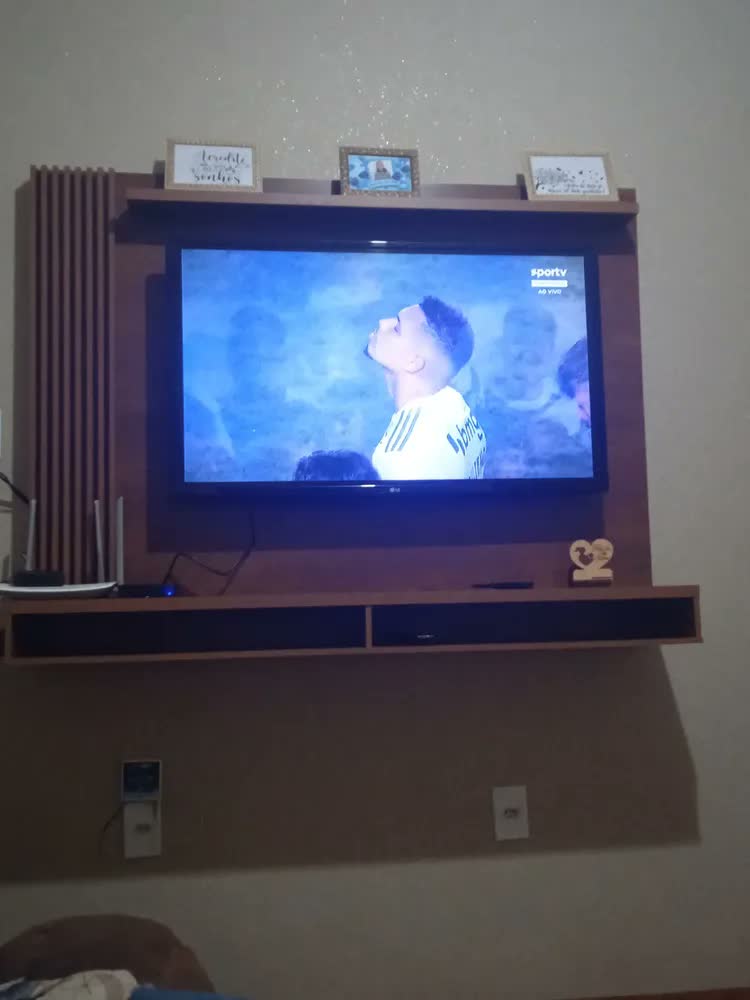 foto de Painel TV Ripado EDN Dijon MDP Off White/Natural Até 50 Pol