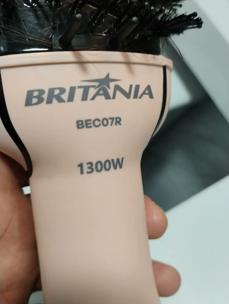 foto de Escova Britânia Soft Bec07r - Bivolt